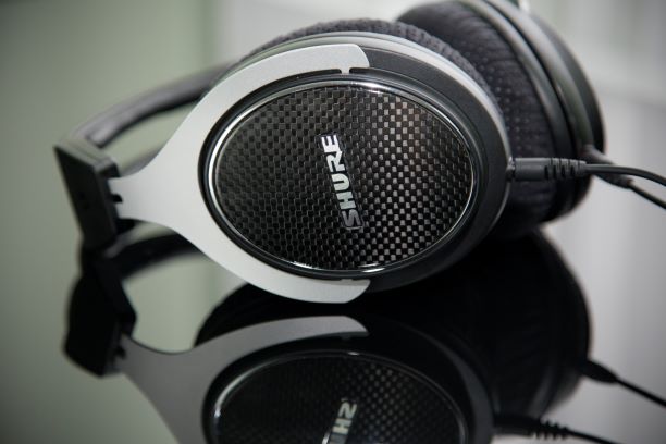 Shure best sale srh1540 review