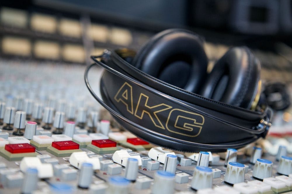 AKG K240 MKII Studio Recording Headphones+DAC Headphone Amplifier