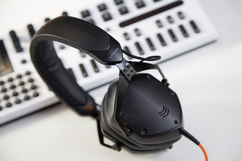 V-Moda M-200 Studio Headphone Review - Sonarworks Blog