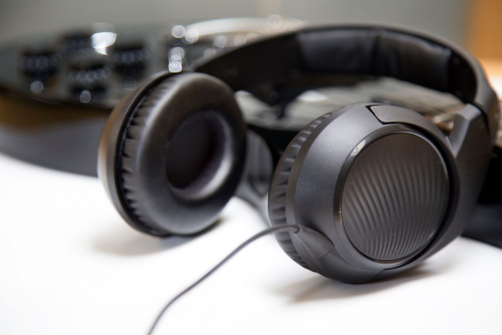 Sennheiser hd200 pro review new arrivals