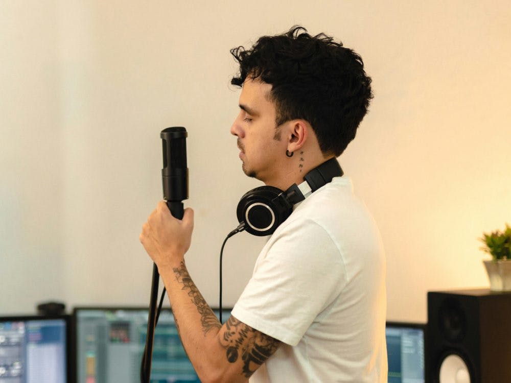 Singer Recording Microphone Studio 2