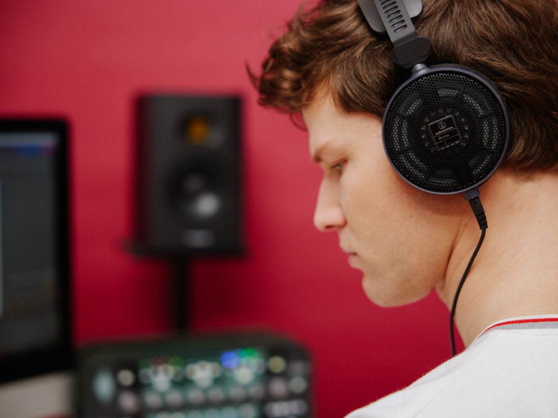 Six New Professional Headphone Profiles Now Available in SoundID